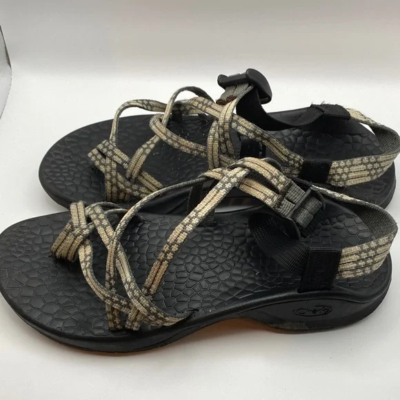 Chaco Women's Sandals with Black and Tan Straps. 591 - Picture 4 of 7